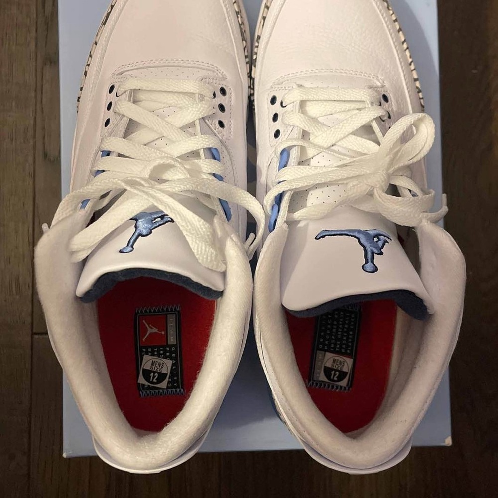 Jordan 3 Unc Worn Once! Still In The Box Size 12 - image 3